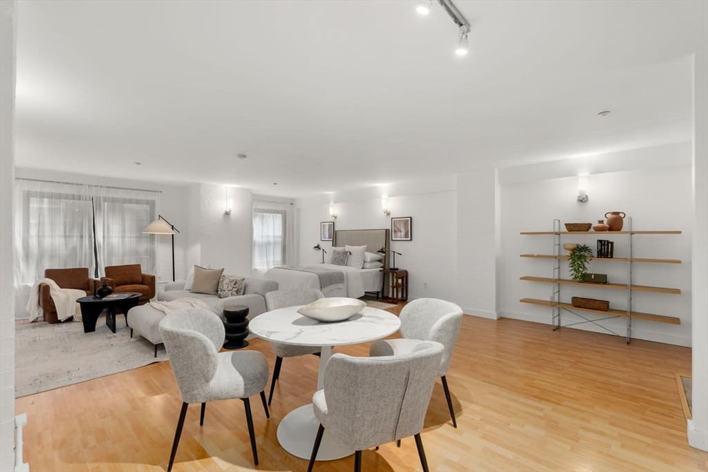 42 Chauncy Street # 4C, Boston MA 02111