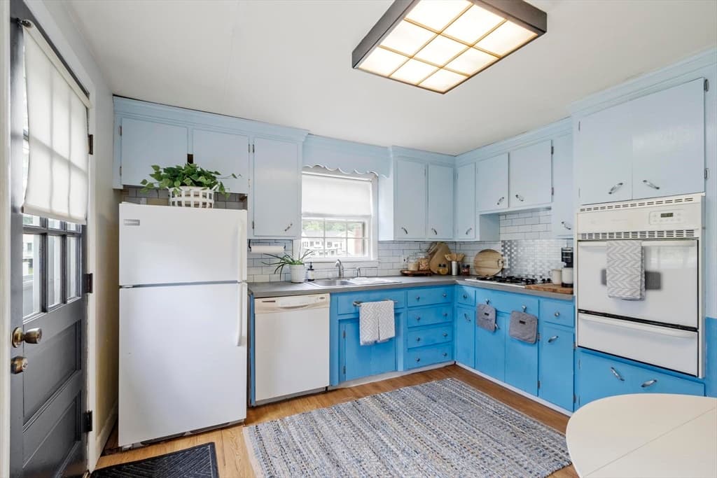 30 Dunshire Drive, Chelmsford MA 01863 photo 8