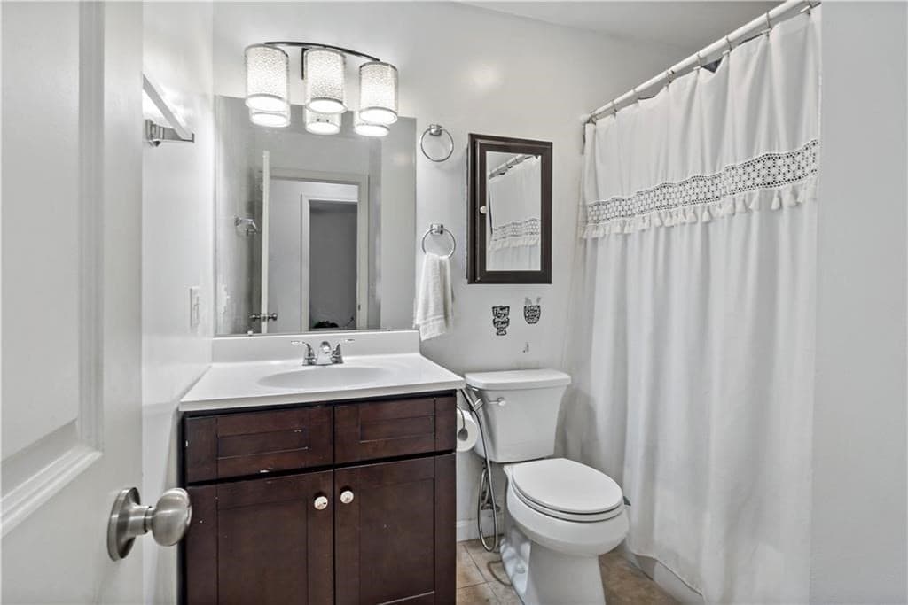 139 Danielle Dr, Woonsocket RI 02895 photo 10