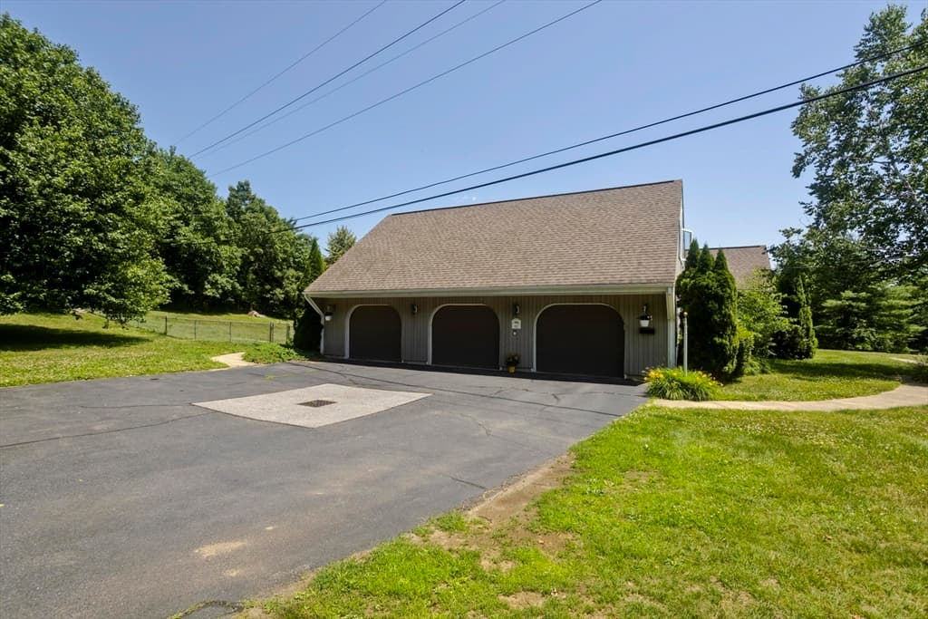 447 Loring Rd, Barre MA 01005 photo 3