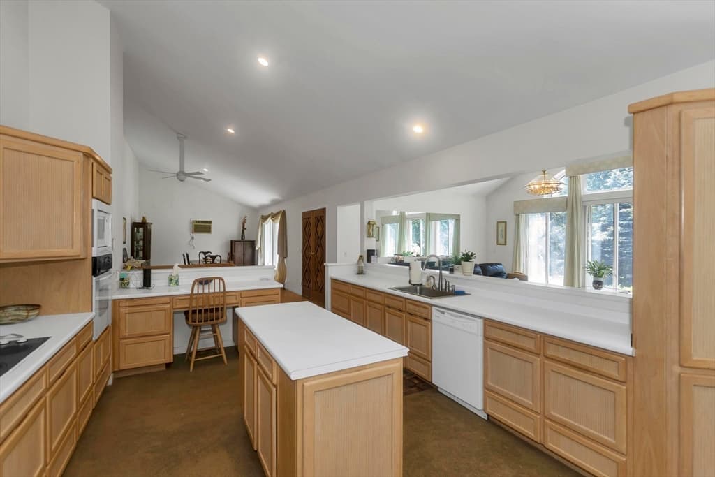 447 Loring Rd, Barre MA 01005 photo 9