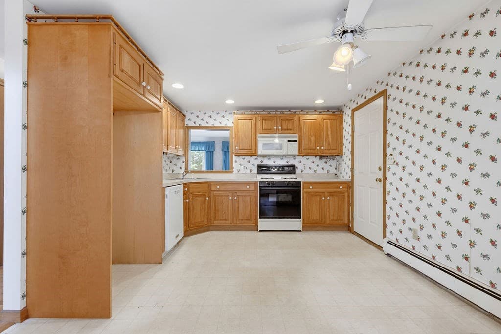 24 Cinnamon Cir # 24, Walpole MA 02081 photo 5