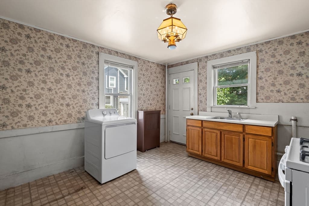 Multi Family at 22-24 Greenview Avenue, Boston MA 02130, photo 6 of 41