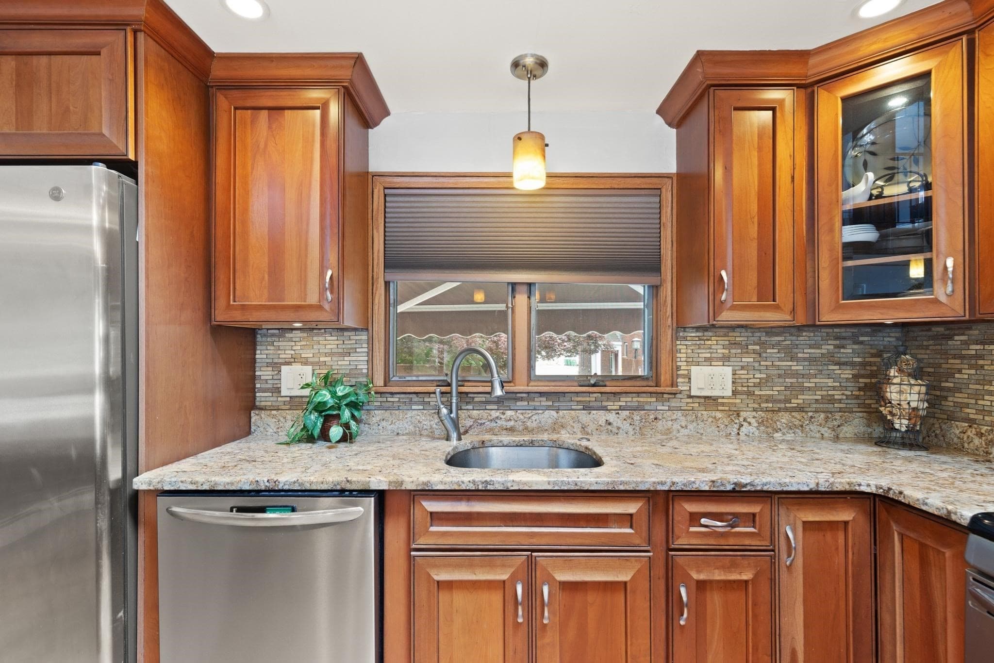Single Family Residence at 75 Andrews St, Medford MA 02155, Medford, photo 6 of 40