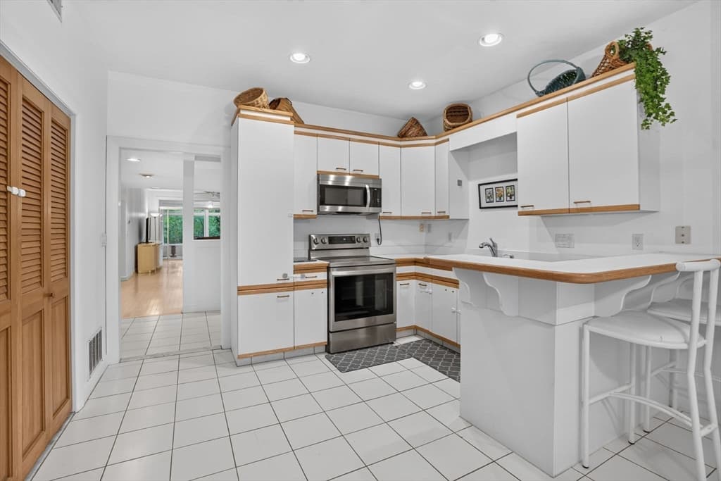 64 Kim Ter # A, Stoughton MA 02072 photo 5
