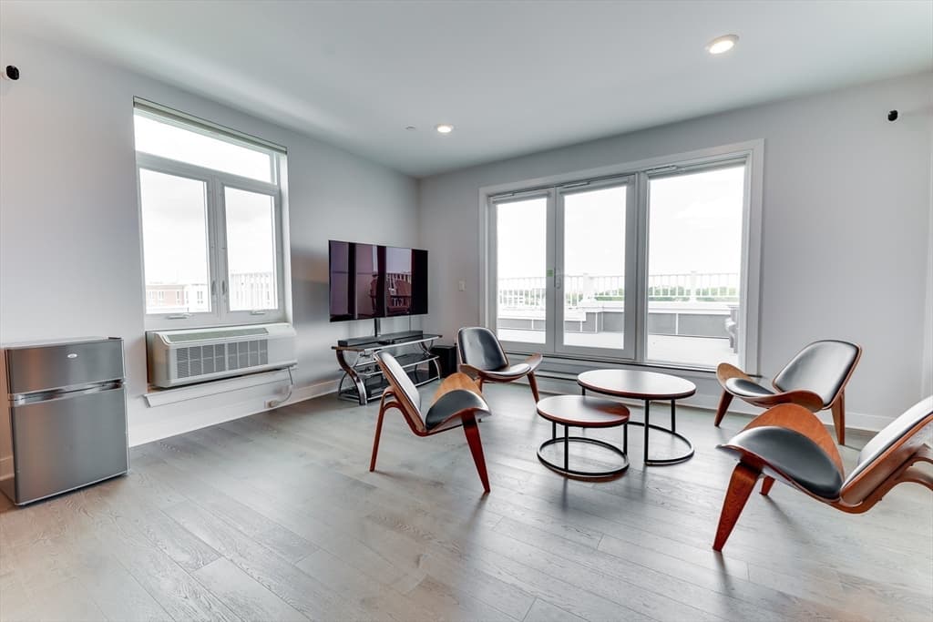 2 Cliveden St # 601E, Quincy MA 02169 photo 11