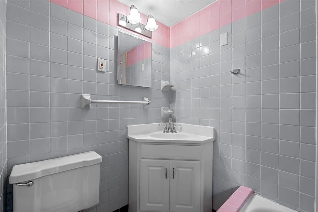 Single Family Residence at 22-24 Greenview Avenue, Boston MA 02130, photo 13 of 41