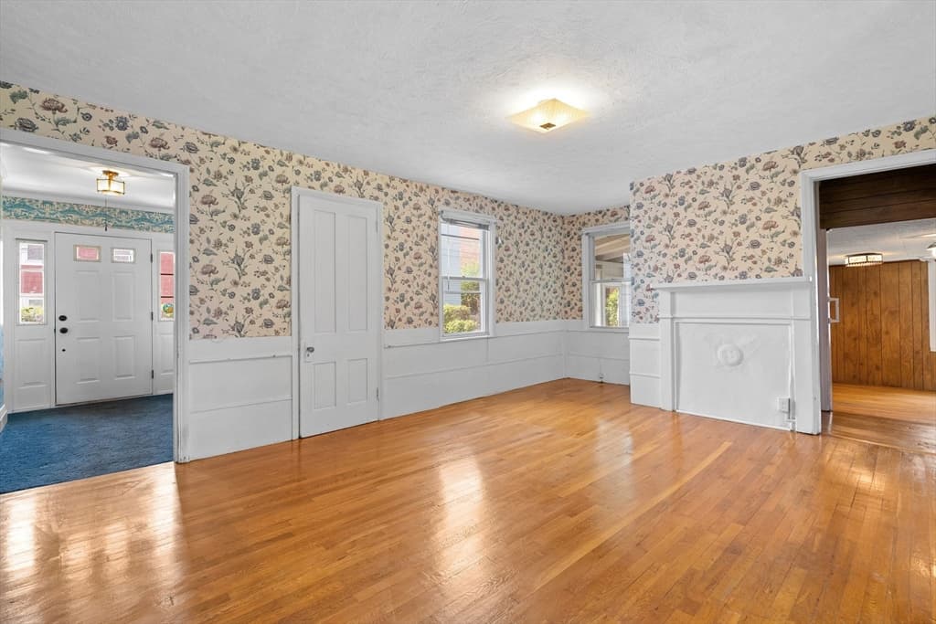 Single Family Residence at 22-24 Greenview Avenue, Boston MA 02130, photo 16 of 41