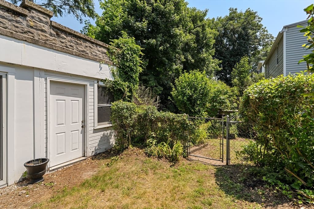 Single Family Residence at 22-24 Greenview Avenue, Boston MA 02130, photo 28 of 41