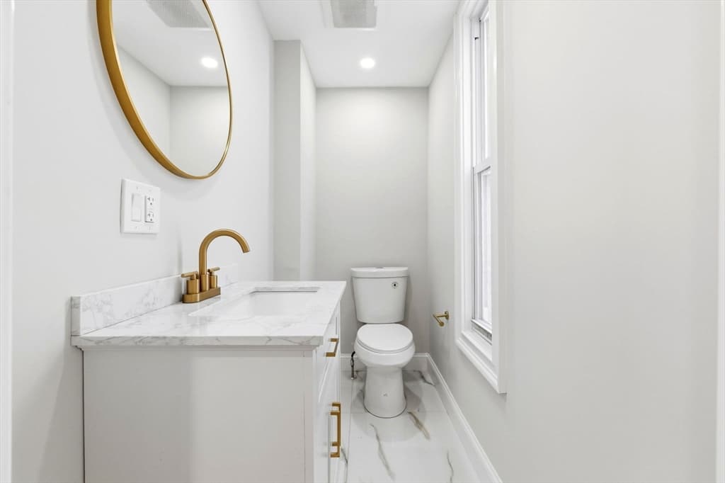 9 Cross St, Somerville MA 02145 photo 13
