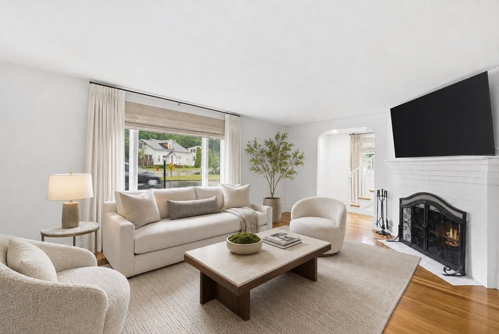 78 Range Ave, Lynn MA 01904