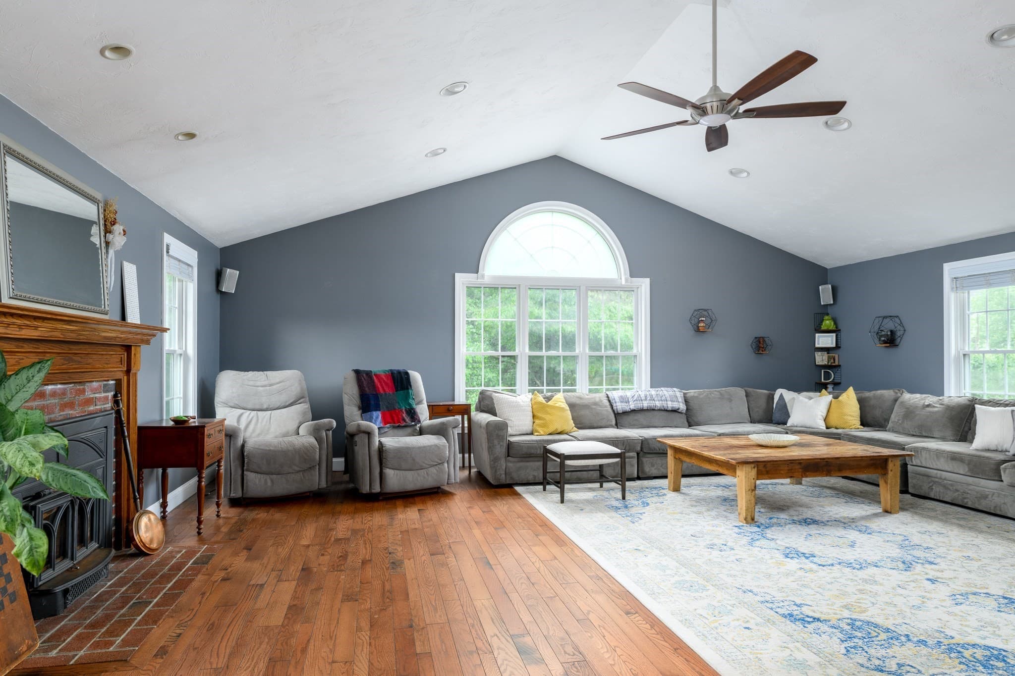 Single Family Residence at 9 Cameron Drive, Rutland MA 01543, photo 7 of 33