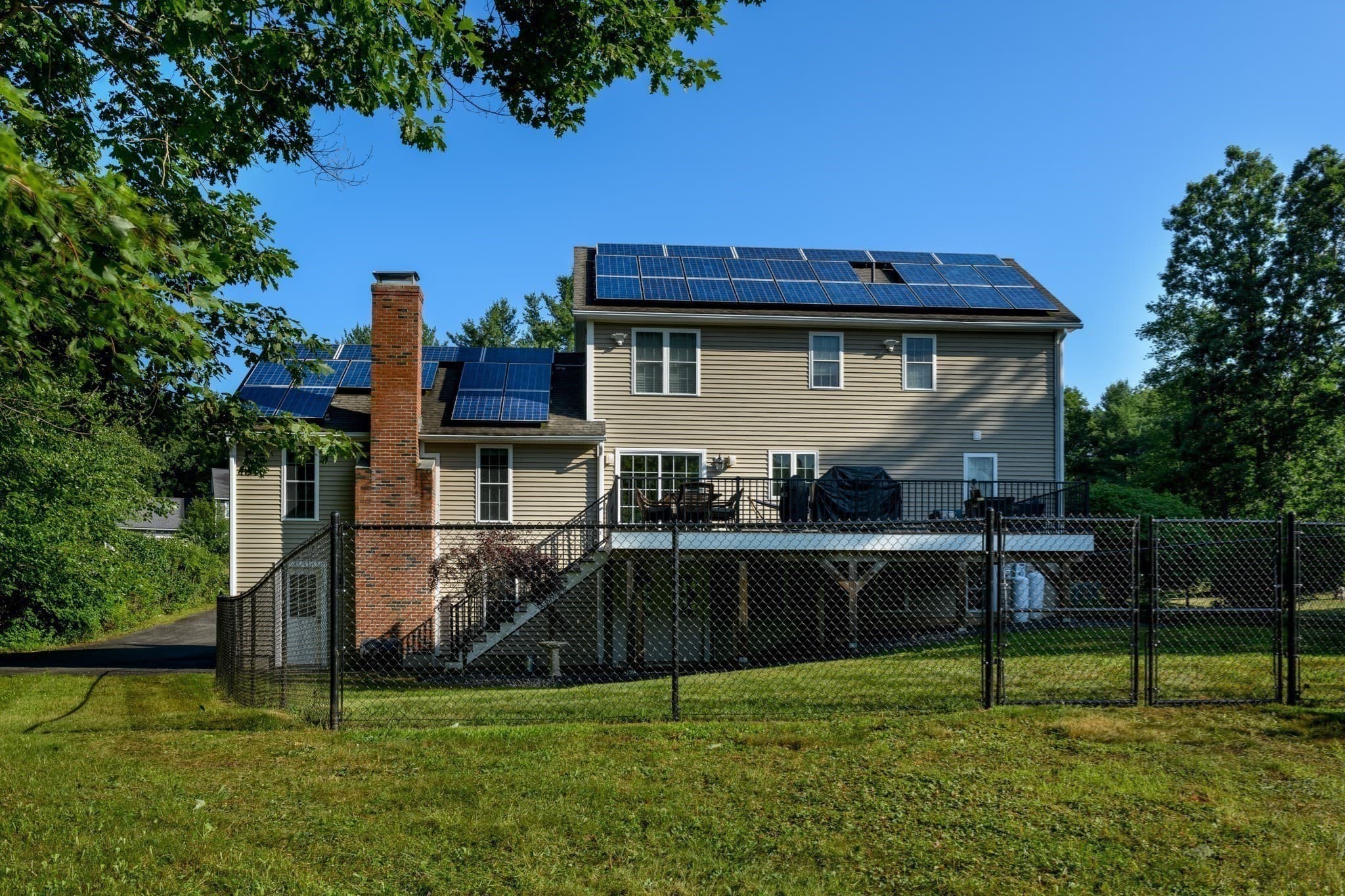 Single Family Residence at 9 Cameron Drive, Rutland MA 01543, photo 31 of 33