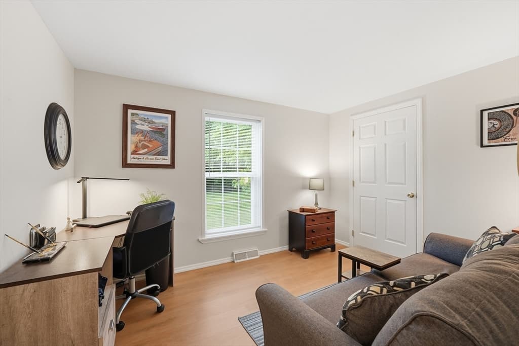 Mobile Home at 41 Deer Run, Brookfield MA 01506, Brookfield, photo 11 of 21