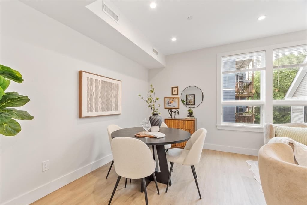 1246 Broadway # 2, Somerville MA 02144 photo 6