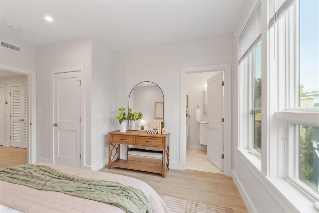 1246 Broadway # 2, Somerville MA 02144 photo 16