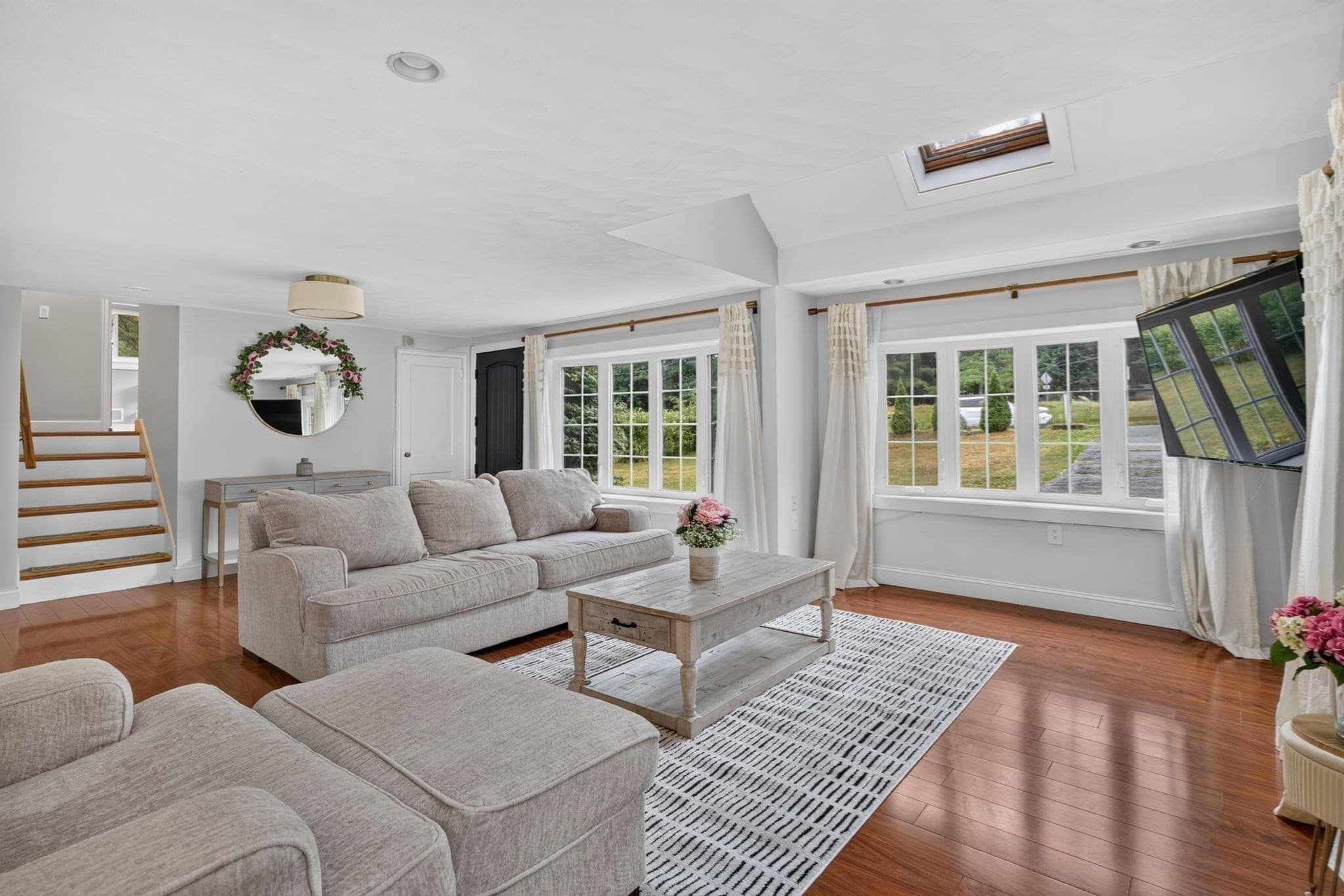 Single Family Residence at 769 Potter Rd, Framingham MA 01701, Framingham, photo 3 of 37
