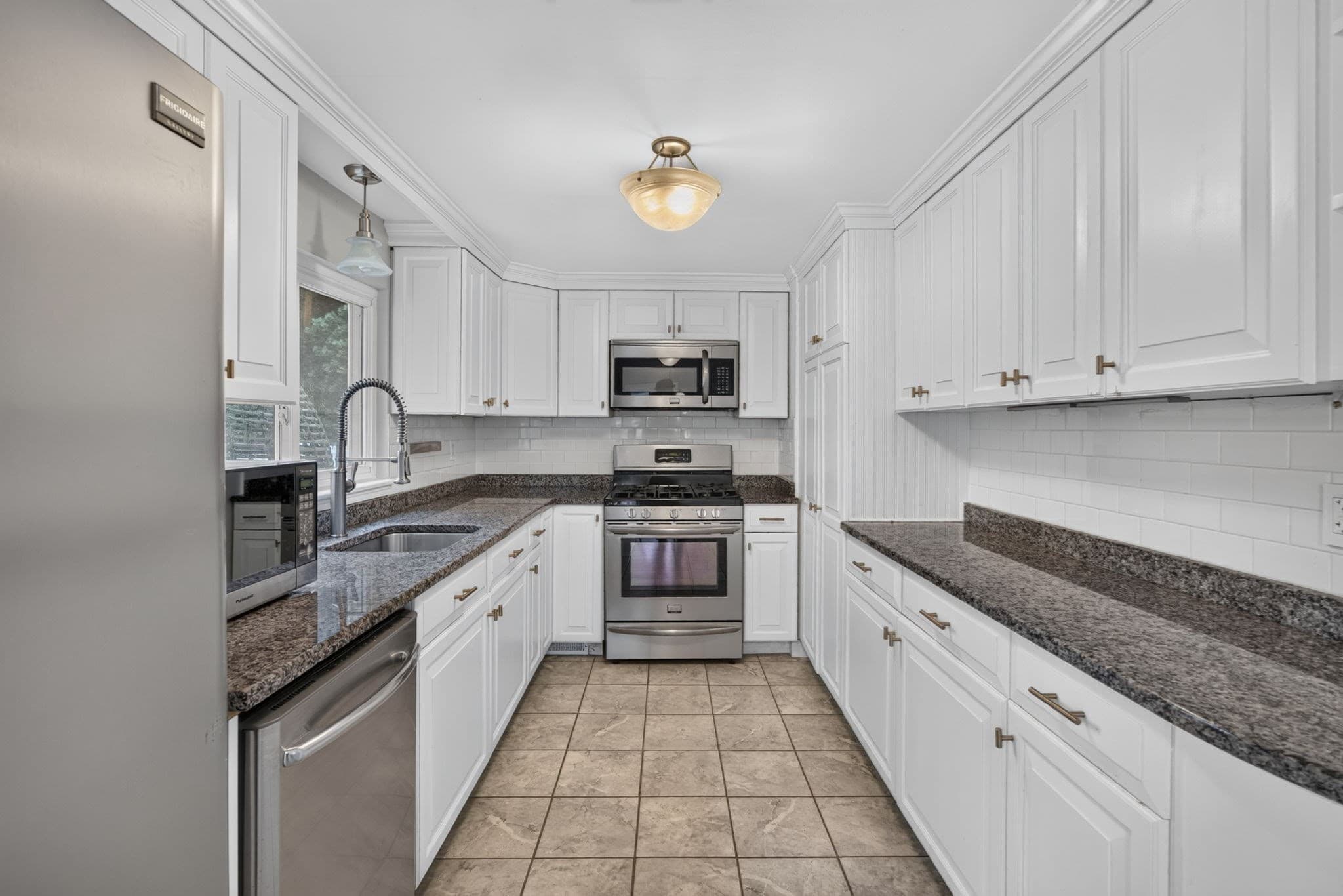 Single Family Residence at 769 Potter Rd, Framingham MA 01701, Framingham, photo 10 of 37