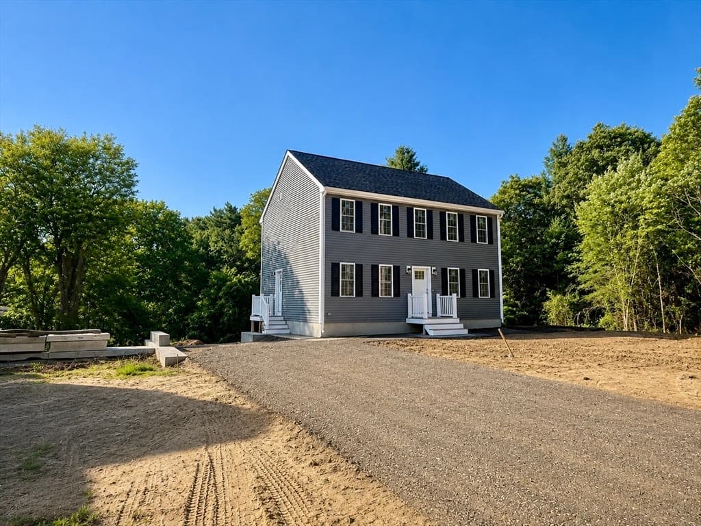 5 Sand Street, Middleboro MA 02346