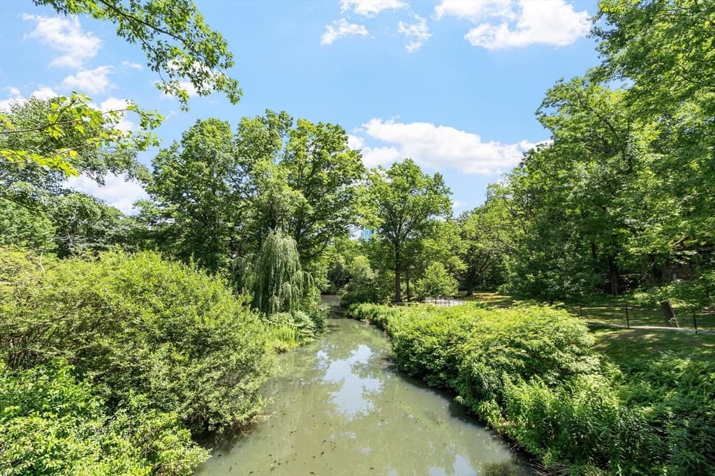 Condominium at 120 Riverway # 4, Boston MA 02215, Boston, photo 26 of 26