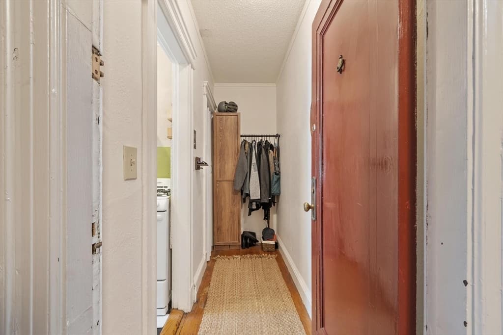 Condominium at 120 Riverway # 4, Boston MA 02215, Boston, photo 3 of 26