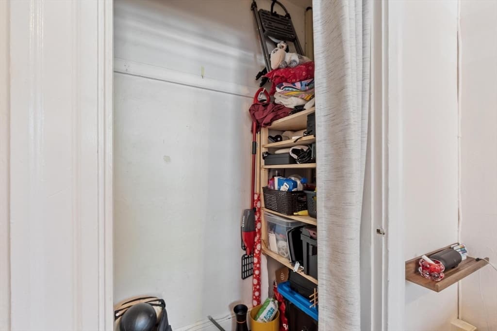 Condominium at 120 Riverway # 4, Boston MA 02215, Boston, photo 15 of 26