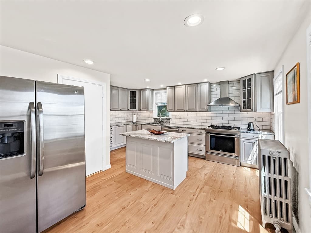 76 Baldwin Ave, Everett MA 02149 photo 2