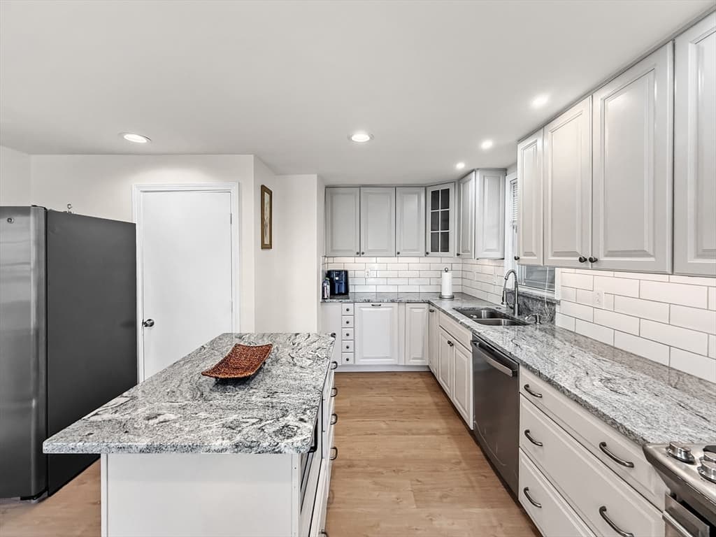76 Baldwin Ave, Everett MA 02149 photo 15