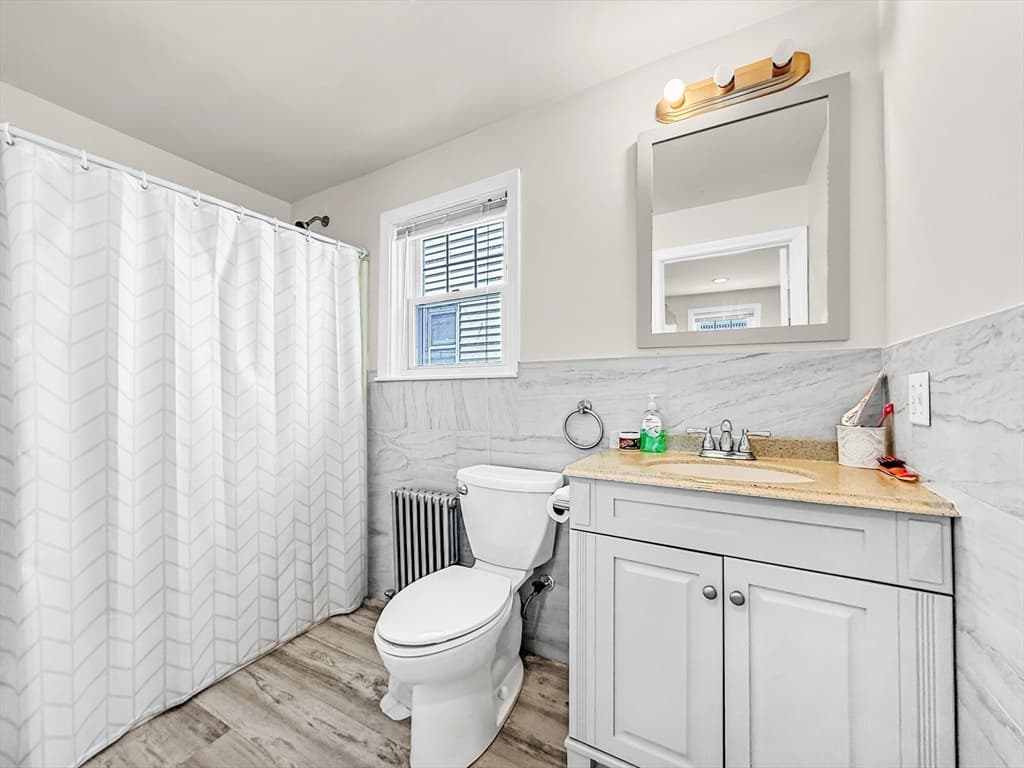76 Baldwin Ave, Everett MA 02149 photo 4