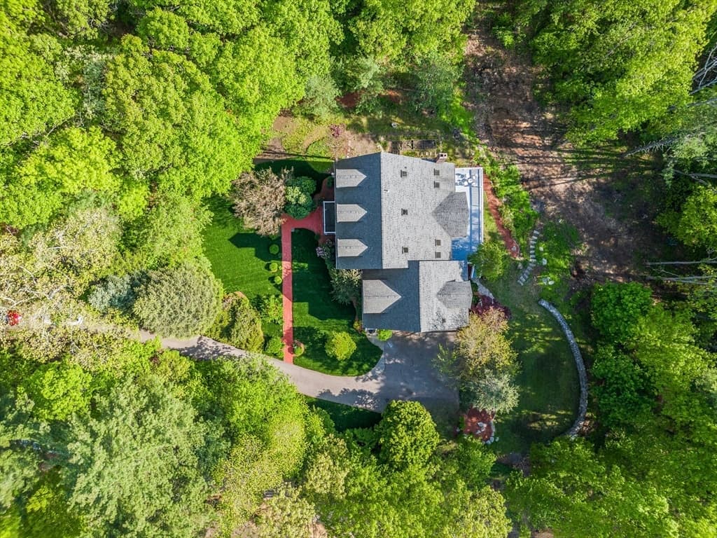 153 Walpole St, Dover MA 02030 photo 42