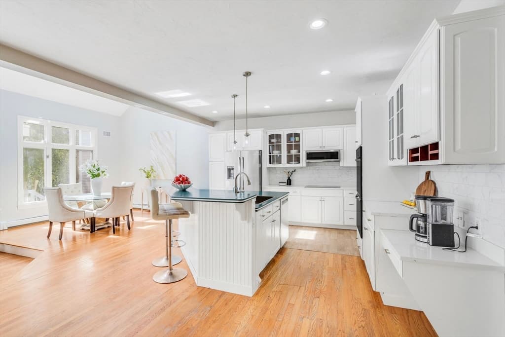 153 Walpole St, Dover MA 02030 photo 7