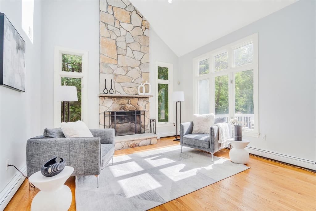 153 Walpole St, Dover MA 02030 photo 4
