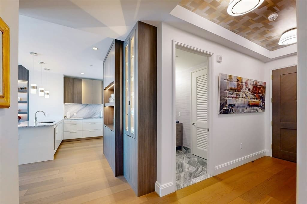 Condominium at 240 Devonshire St # 4505, Boston MA 02110, Boston, photo 16 of 42