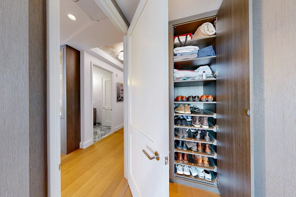 Condominium at 240 Devonshire St # 4505, Boston MA 02110, Boston, photo 22 of 42