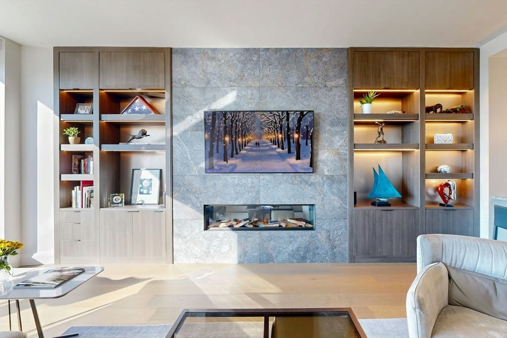 Condominium at 240 Devonshire St # 4505, Boston MA 02110, Boston, photo 3 of 42