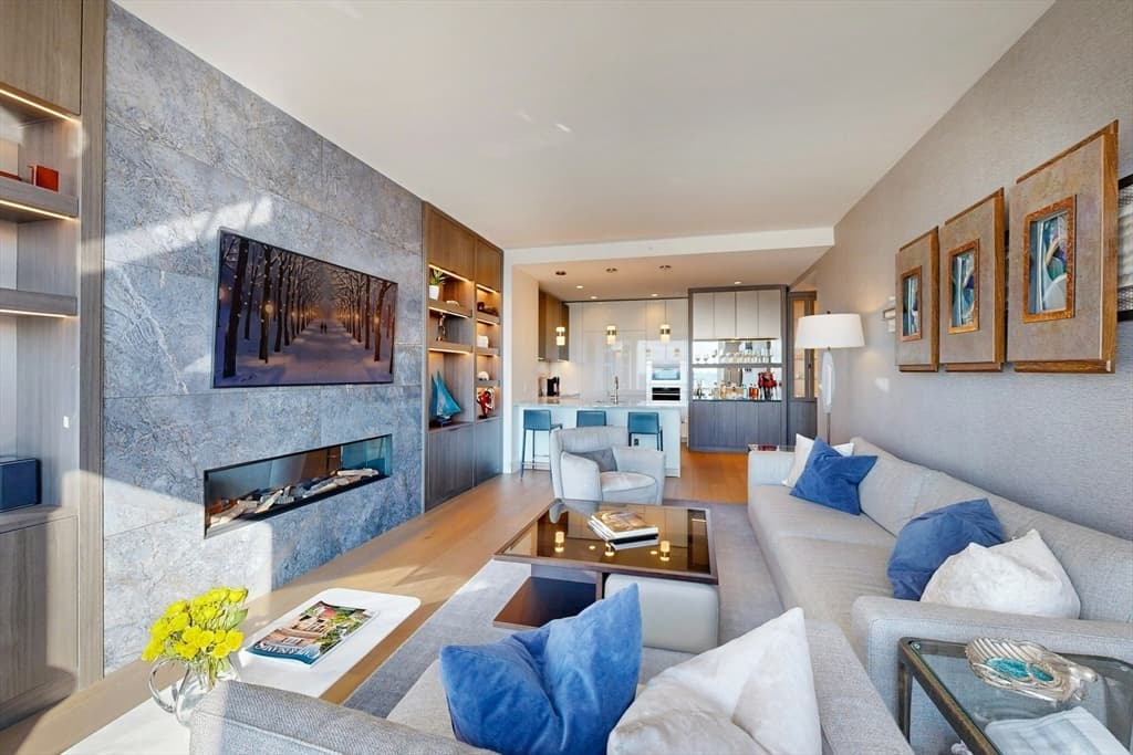 Condominium at 240 Devonshire St # 4505, Boston MA 02110, Boston, photo 5 of 42