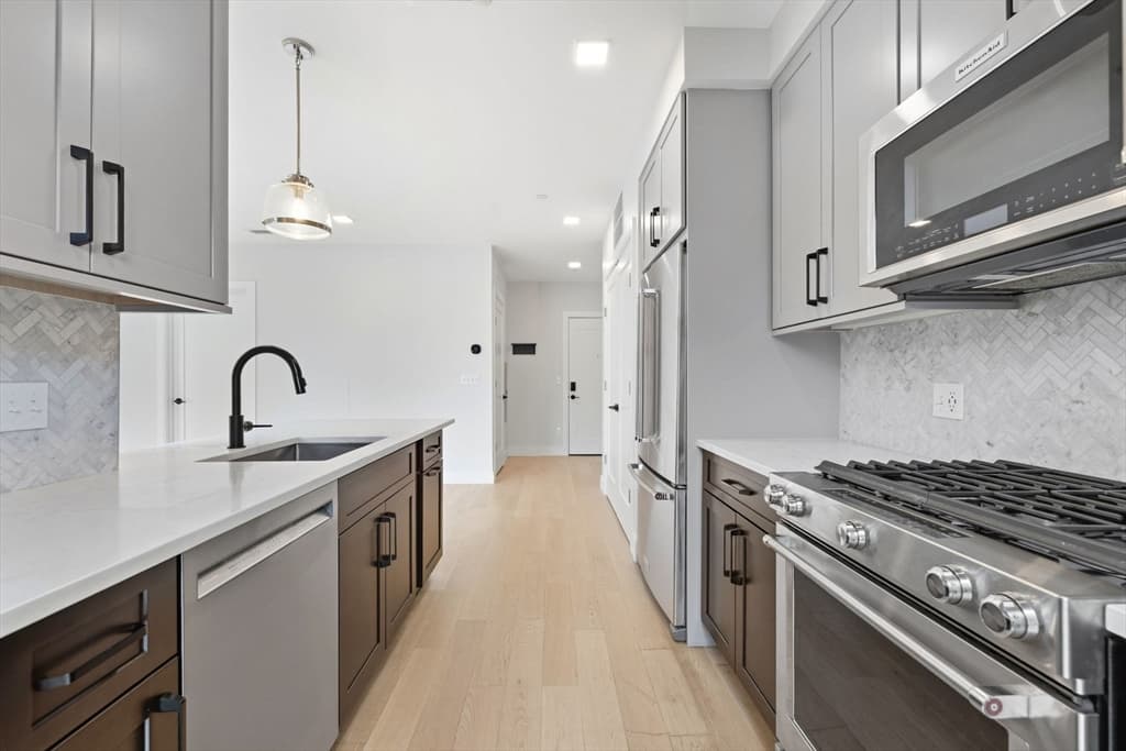Condominium at 287 Maverick St # U202, Boston MA 02128, Boston, photo 10 of 24