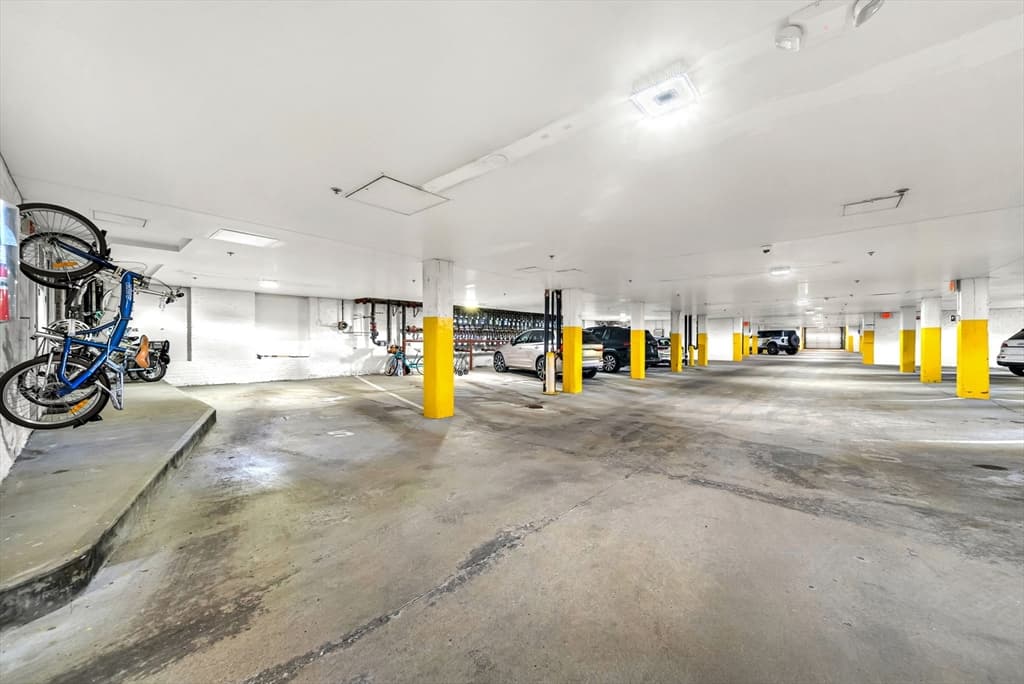 Condominium at 21 Wormwood St # 620, Boston MA 02210, Boston, photo 30 of 32
