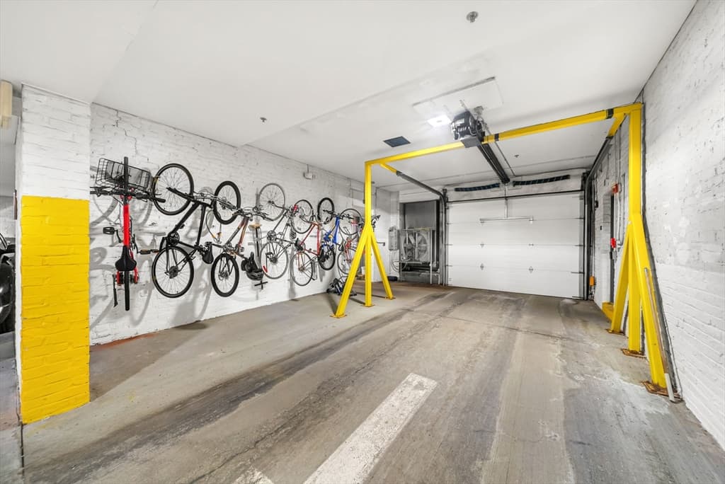 Condominium at 21 Wormwood St # 620, Boston MA 02210, Boston, photo 31 of 32
