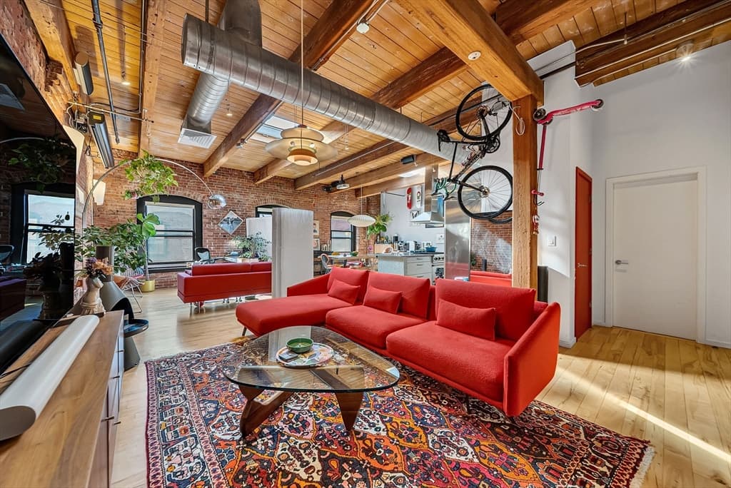 Condominium at 21 Wormwood St # 620, Boston MA 02210, Boston, photo 8 of 32