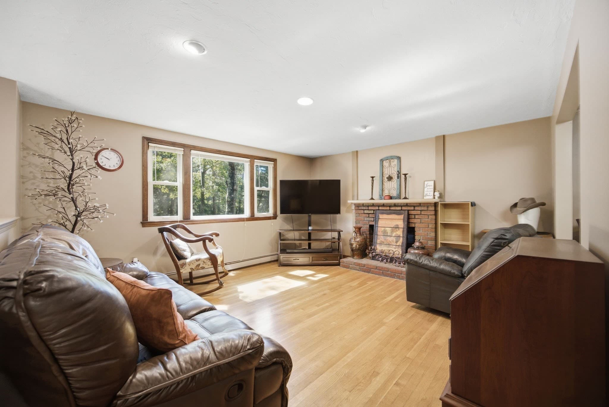 Single Family Residence at 111 Rocky Pond Rd, Plymouth MA 02360, photo 23 of 39