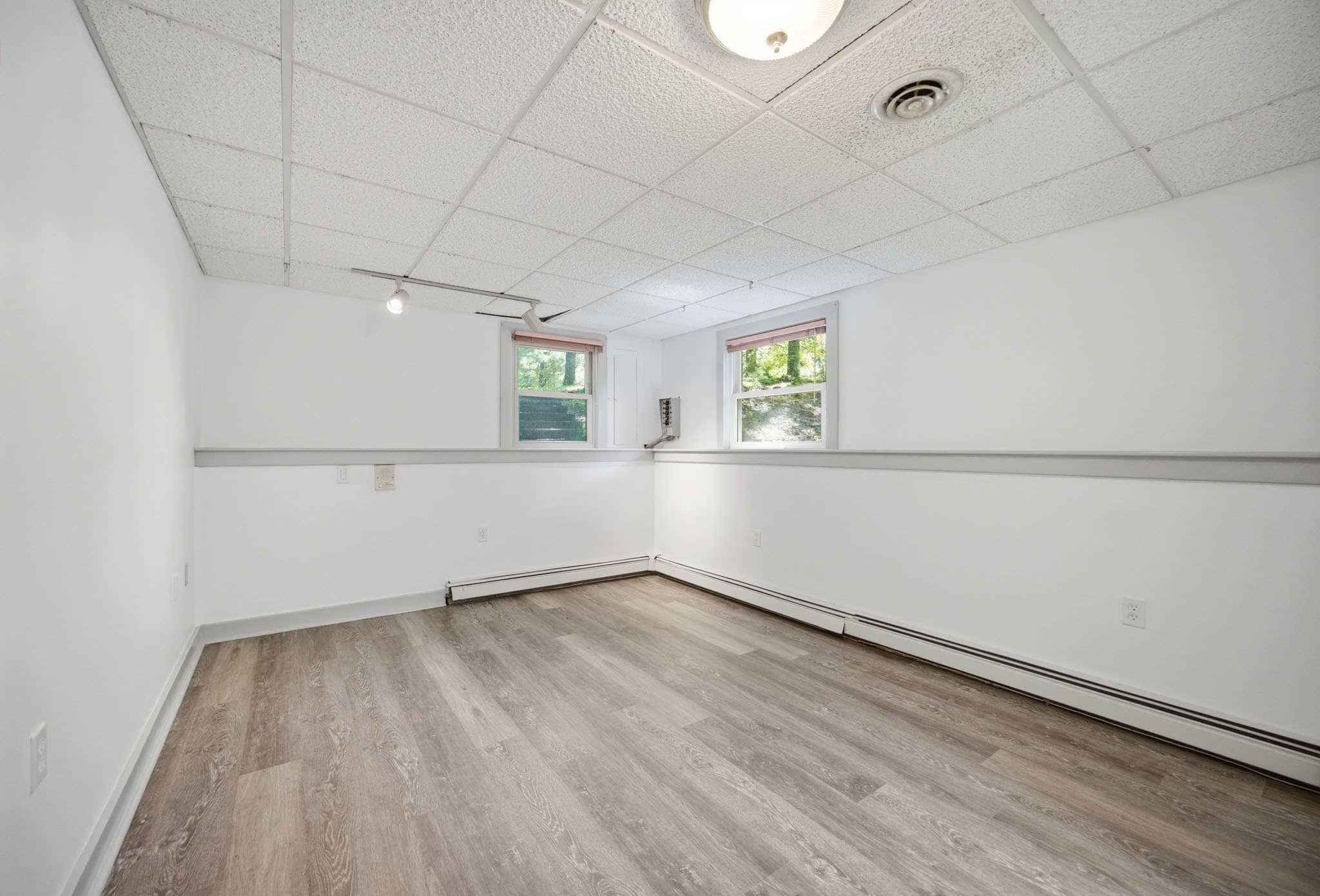 Single Family Residence at 111 Rocky Pond Rd, Plymouth MA 02360, photo 31 of 39