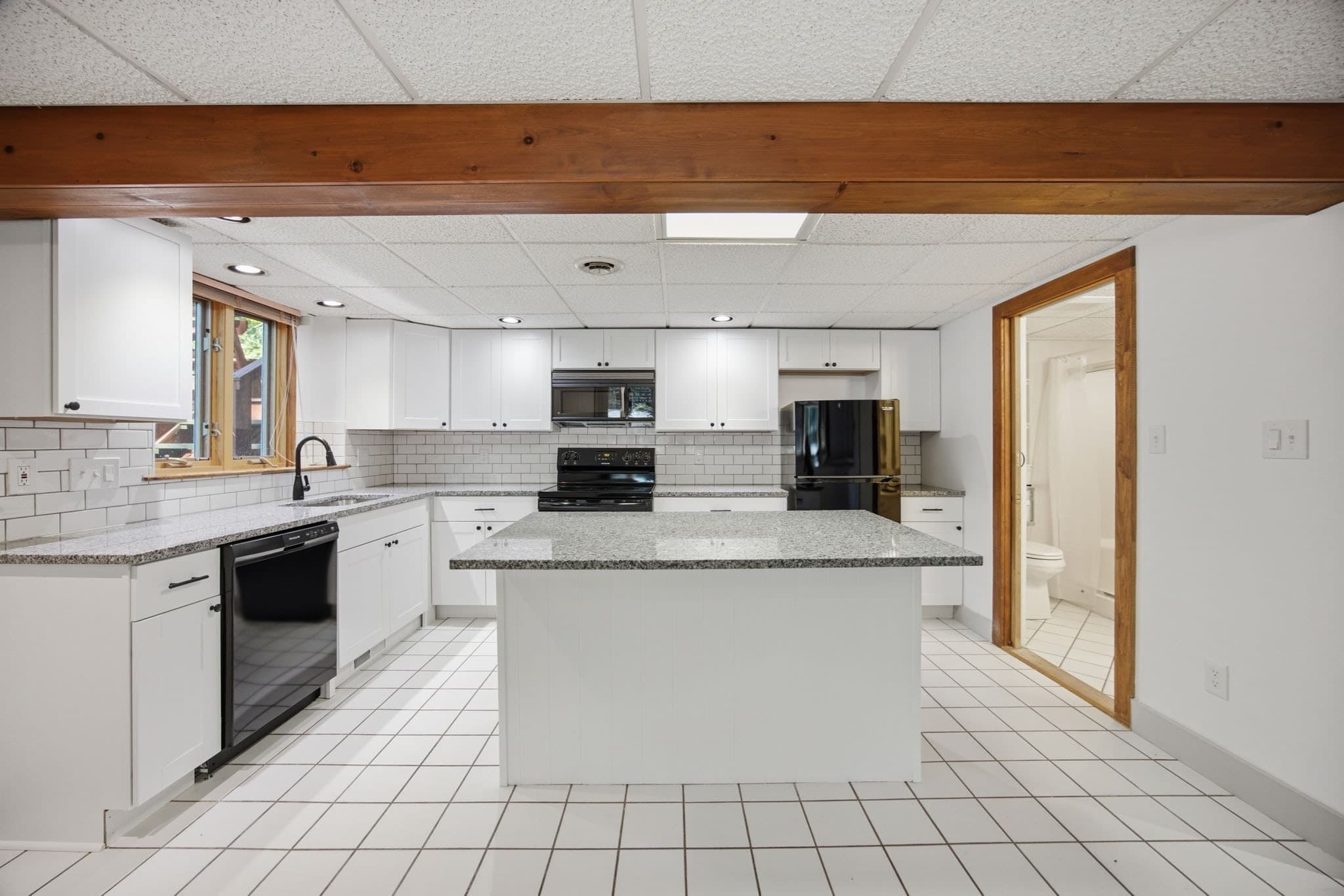 Single Family Residence at 111 Rocky Pond Rd, Plymouth MA 02360, photo 25 of 39