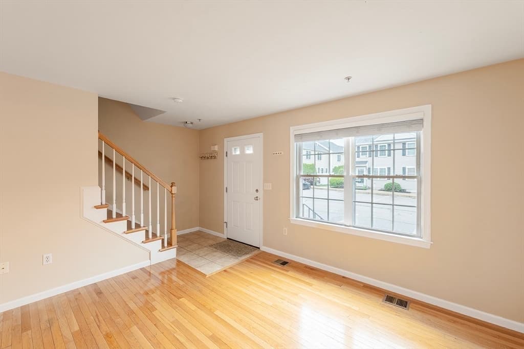 Condominium at 99 Boxberry Ln # 99, Rockland MA 02370, Rockland, photo 16 of 25