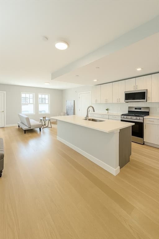 98 Prescott St # 3b, Boston MA 02128