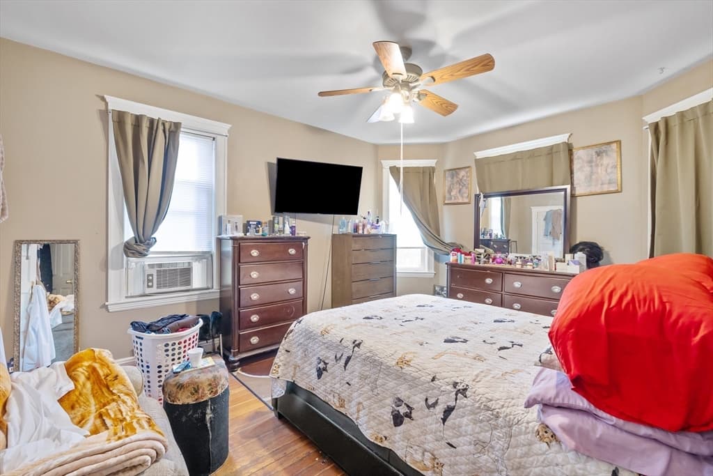Condominium at 53 Miunt Ida # 3, Boston MA 02122, Boston, photo 6 of 11