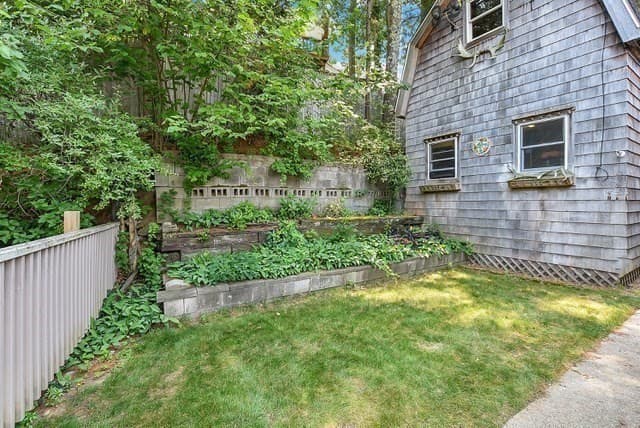 Single Family Residence at 49 Lakeview Ave, Bellingham MA 02019, Bellingham, photo 31 of 40