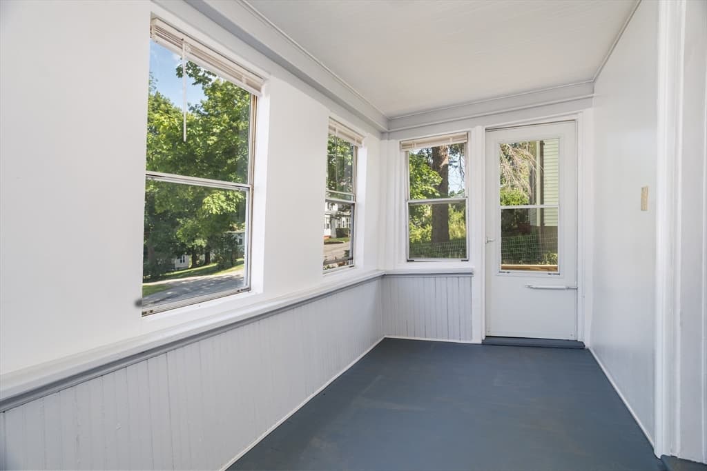 53 Peabody St, Gardner MA 01440 photo 6