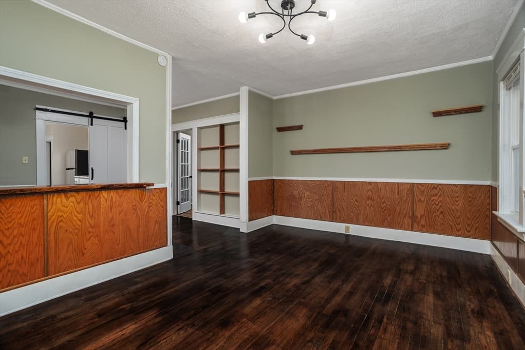 53 Peabody St, Gardner MA 01440 photo 8