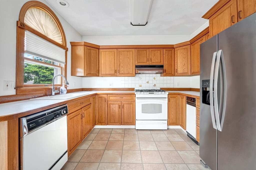 37 Loring Rd., Winthrop MA 02152 photo 12